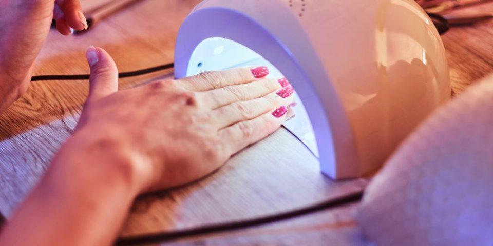 five secrets to keep your Acrylic Nails Fresh